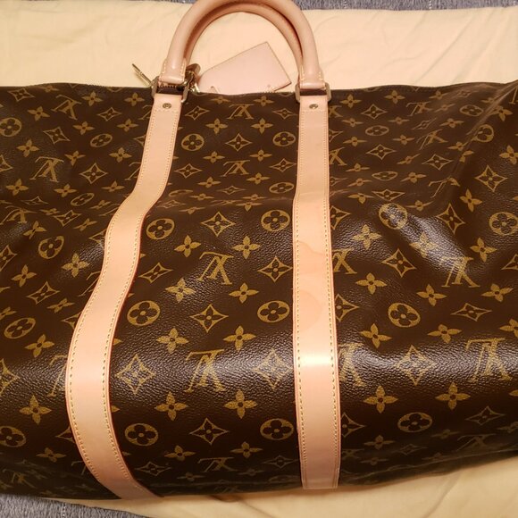 Louis Vuitton Keepall 55 Duffle Bag - Picture 4 of 16